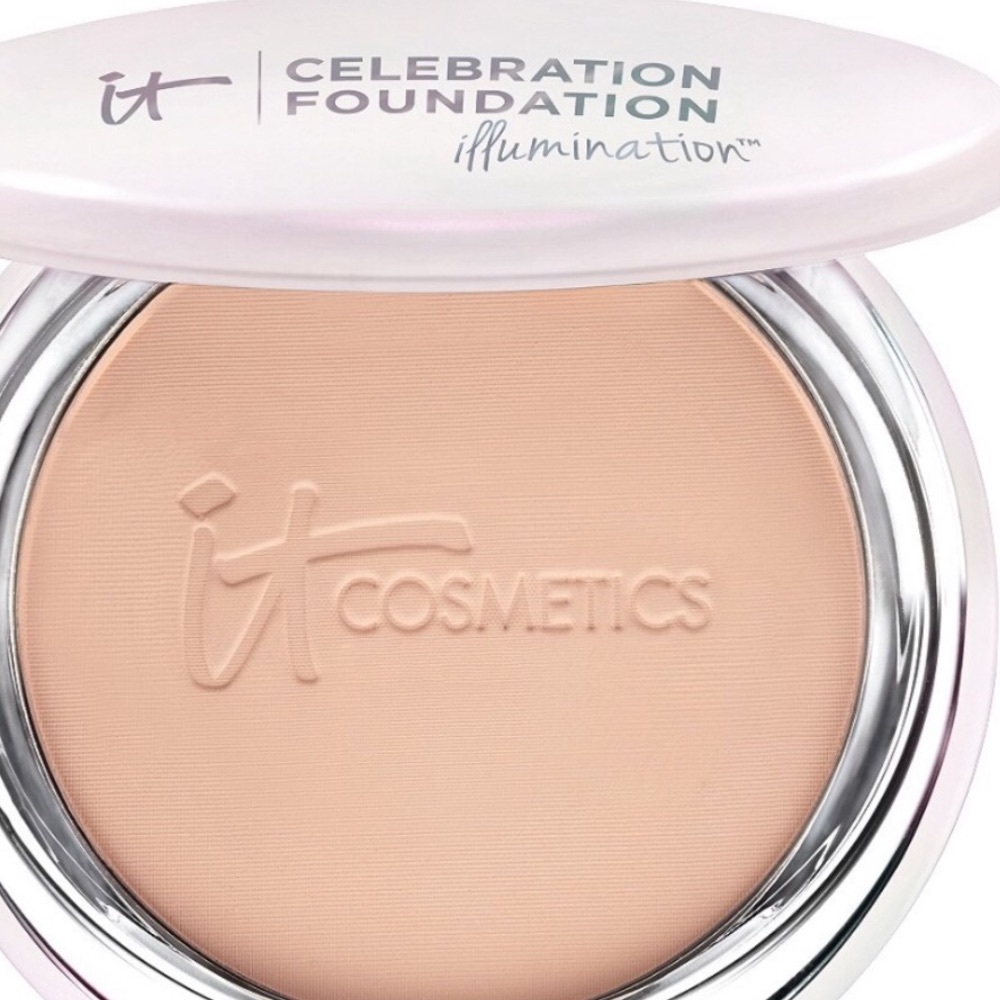 iT Cosmetics Celebration Foundation Illumination